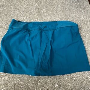 The North face women’s athletic skort teal blue size 3XL